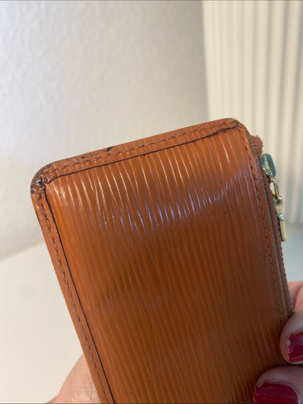 Vintage Louis Vuitton Key Clés Epi Leather In Kenyan Fawn - Picture 10 of 12